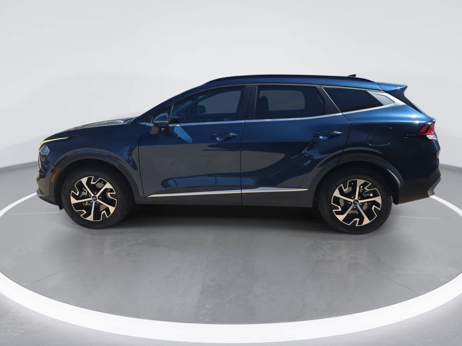 Used 2023 Kia Sportage EX w/ EX Premium Package AWD/4WD image 5