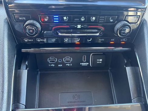 Used 2022 Jeep Grand Cherokee Limited 4xe w/ Luxury Tech Group II image 26