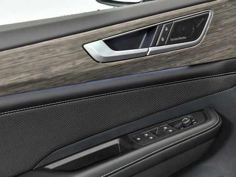 New 2026 Volkswagen Atlas SEL Premium R-Line AWD/4WD image 9