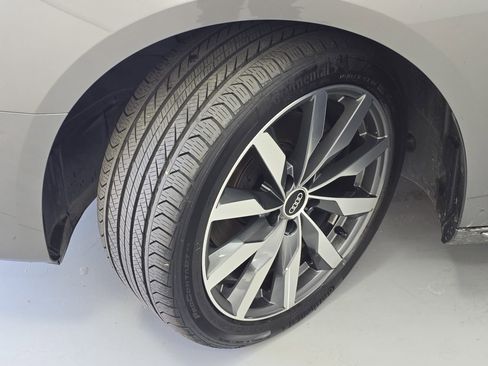 Used 2022 Audi A4 2.0T Premium Plus w/ Premium Plus Package image 31