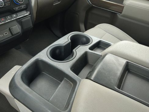 Used 2022 Chevrolet Silverado 1500 LT AWD/4WD image 26