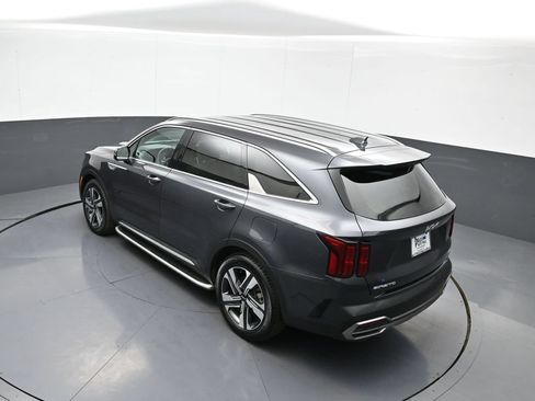 Certified 2023 Kia Sorento SX Prestige AWD/4WD image 42