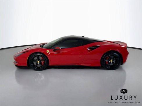 Used 2021 Ferrari F8 Tributo RWD image 9