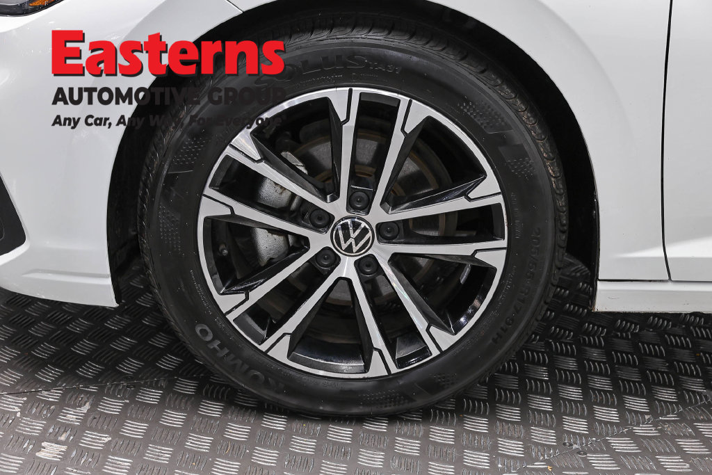 Used 2025 Volkswagen Jetta Sport FWD image 32