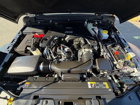 Certified 2021 Jeep Wrangler Unlimited Sport w/ Sun And Sound Package image 16