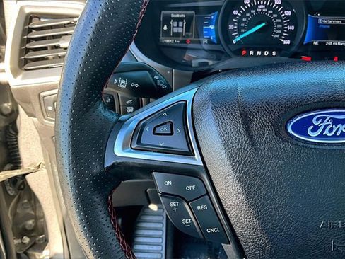 Used 2024 Ford Edge ST-Line image 11