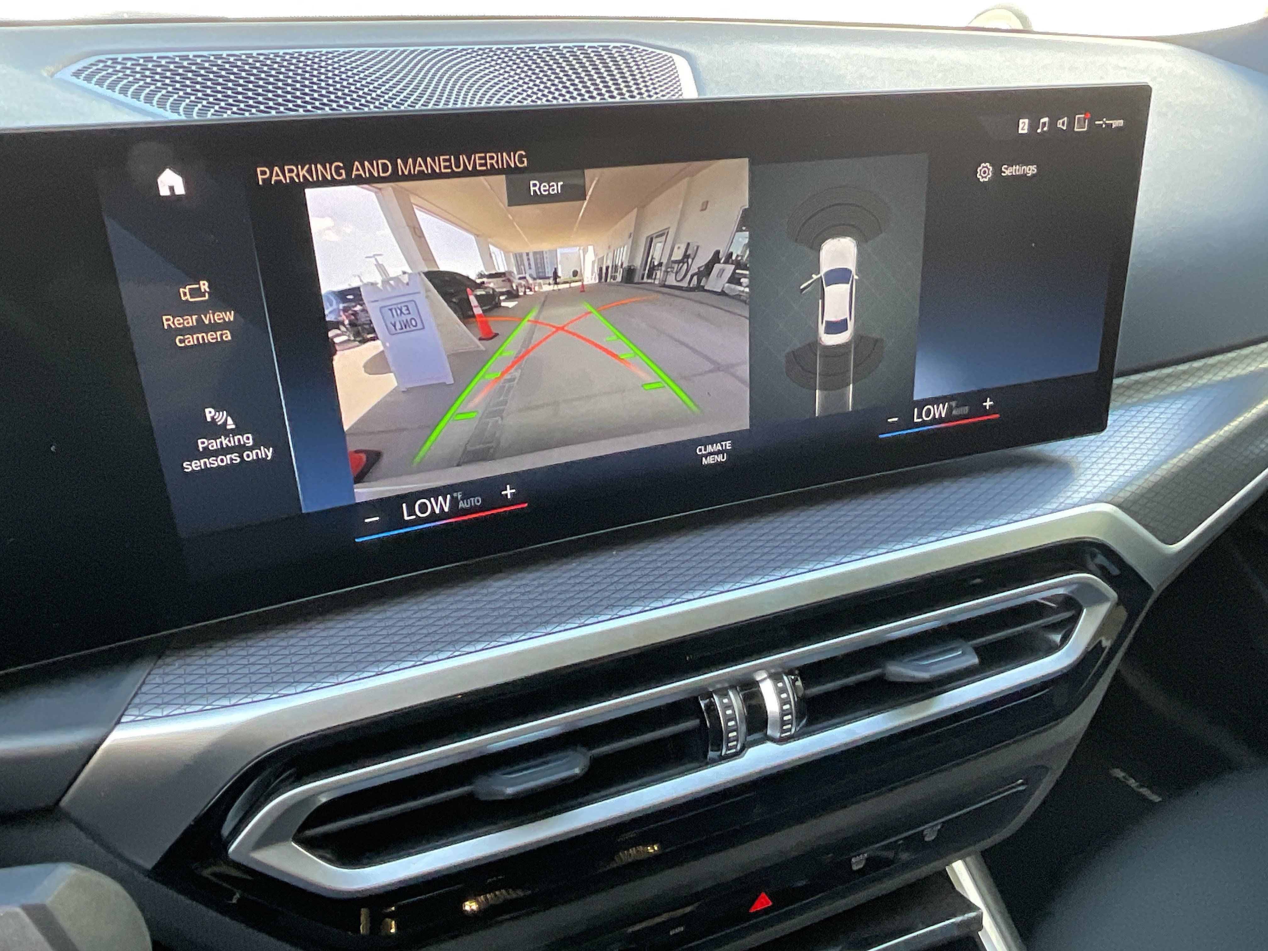 Certified 2024 BMW 330i Sedan w/ M Sport Package RWD image 16