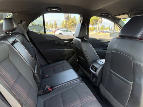 Used 2022 Chevrolet Equinox RS image 18