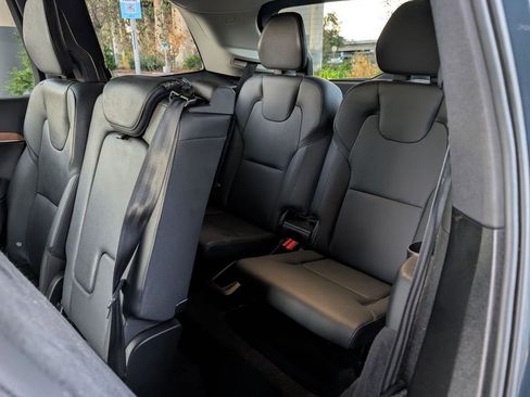 Used 2023 Volvo XC90 T8 Plus image 12