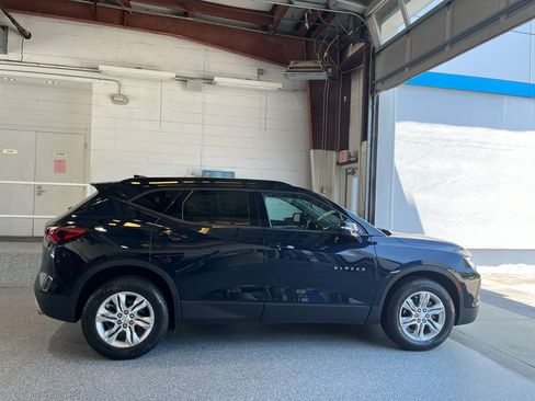 Used 2021 Chevrolet Blazer LT AWD/4WD image 12