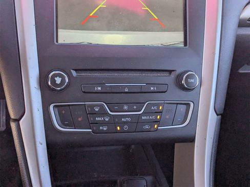 Used 2016 Ford Fusion Energi SE image 22