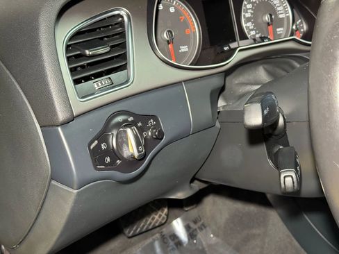 Used 2013 Audi A4 2.0T Premium image 31