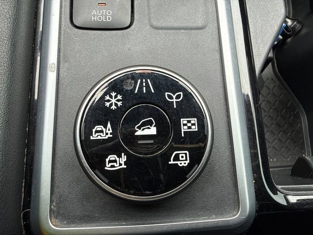 Used 2023 Nissan Pathfinder SV AWD/4WD image 26
