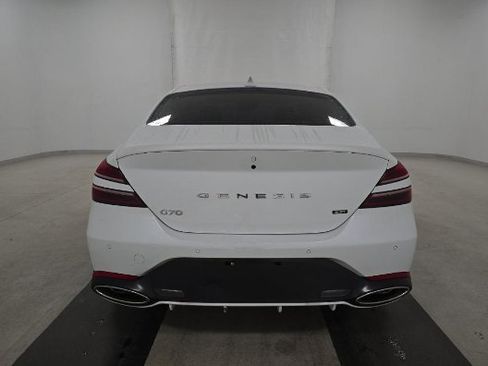 Used 2023 Genesis G70 3.3T w/ Sport Advanced Package image 5