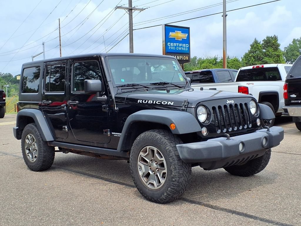 Used 2016 Jeep Wrangler Unlimited Rubicon w/ Connectivity Group AWD/4WD image 3
