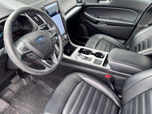 Used 2022 Ford Edge SEL image 4