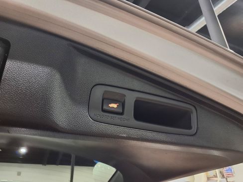 Used 2022 Honda CR-V EX-L image 18