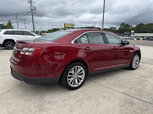 Used 2018 Ford Taurus Limited FWD image 5