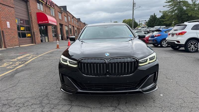 Used 2020 BMW 740i xDrive w/ Cold Weather Package AWD/4WD image 2