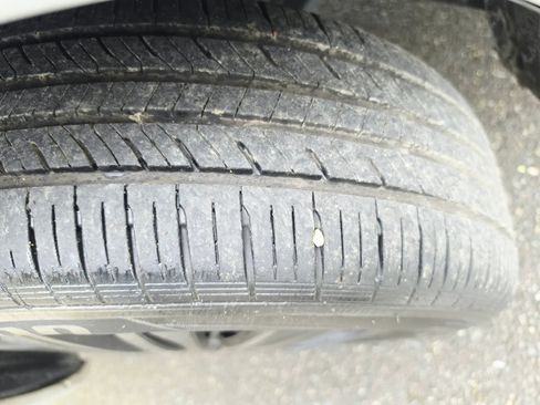 Used 2004 Toyota Corolla LE FWD image 16