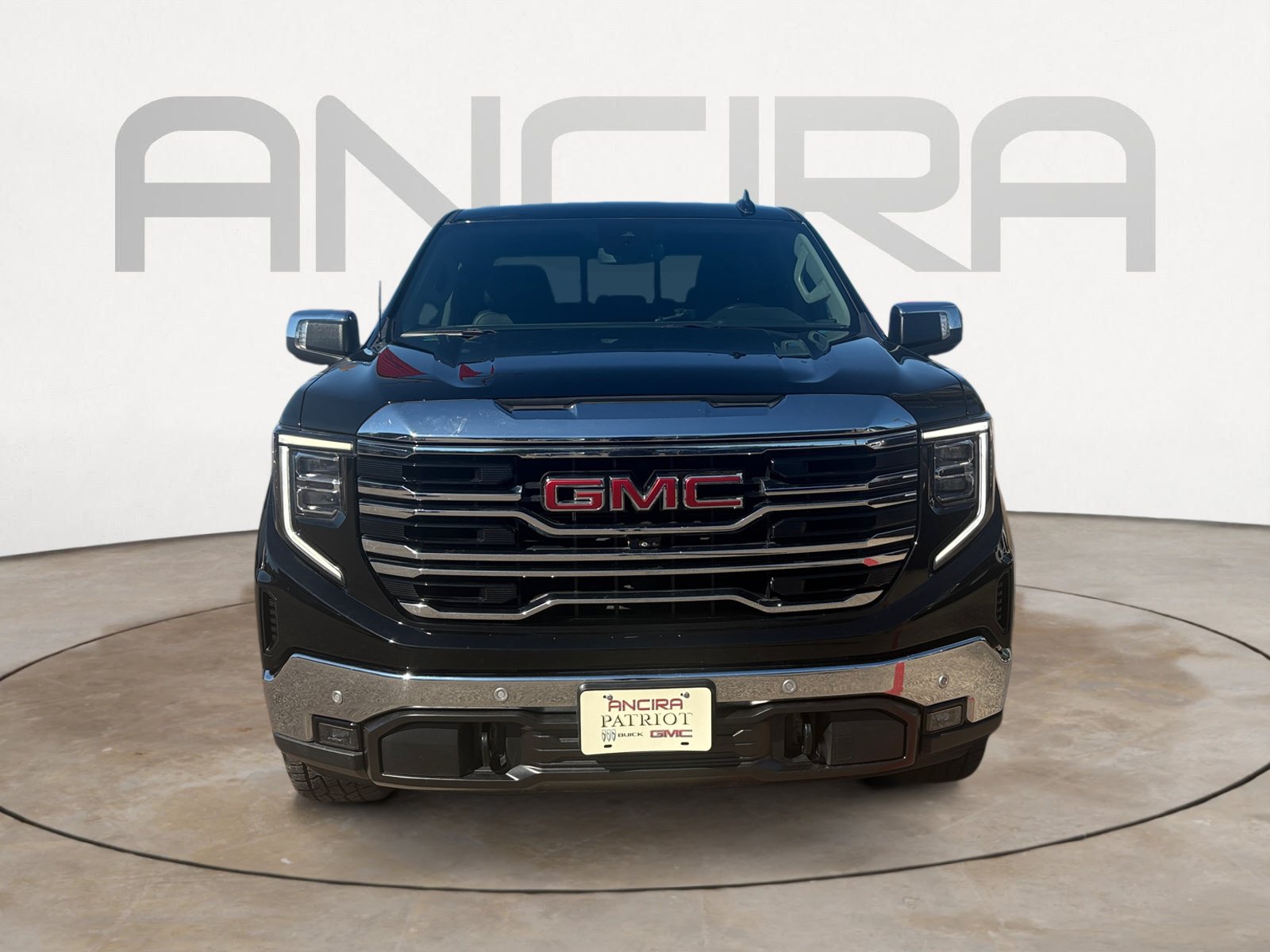 Used 2023 GMC Sierra 1500 SLT AWD/4WD image 5