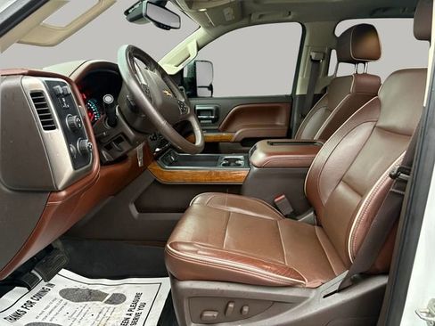 Used 2016 Chevrolet Silverado 2500 High Country image 7