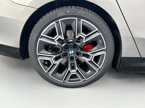 New 2026 BMW i5 eDrive40 w/ M Sport Package image 32