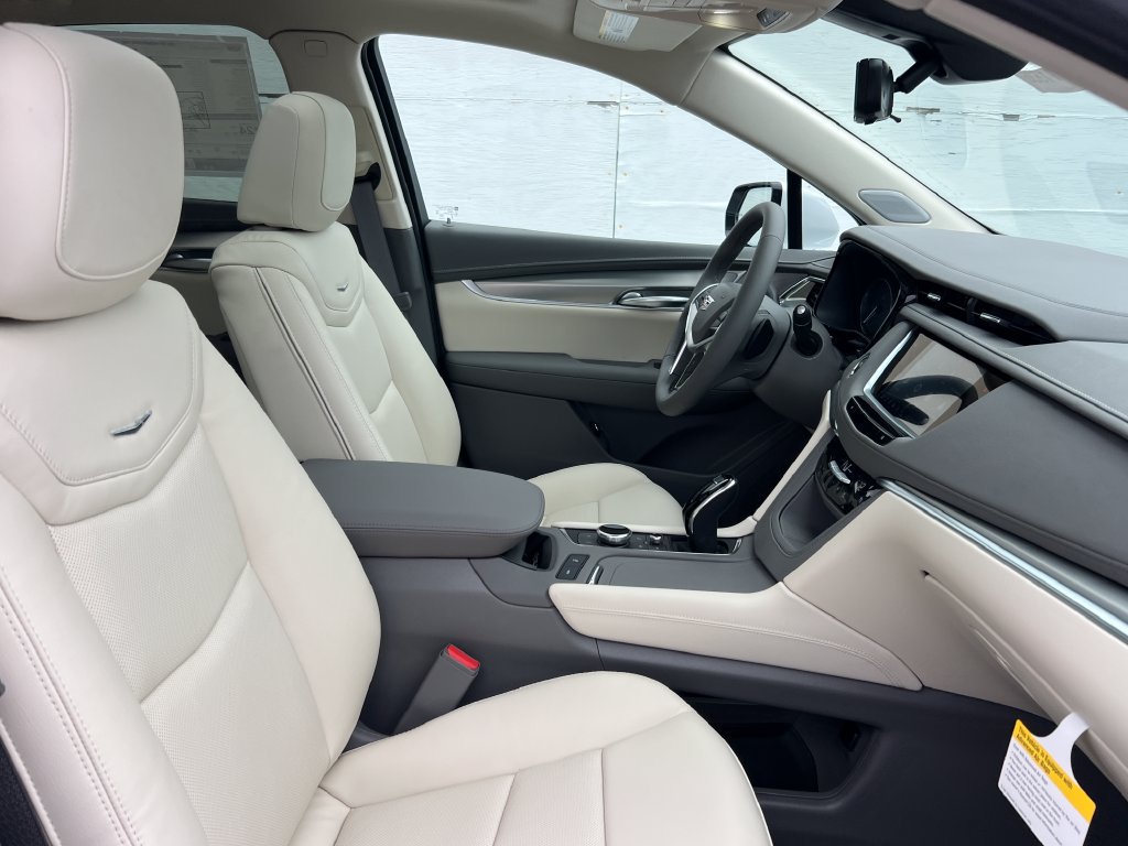 New 2026 Cadillac XT5 Premium Luxury w/ Driver Assist Package FWD image 25