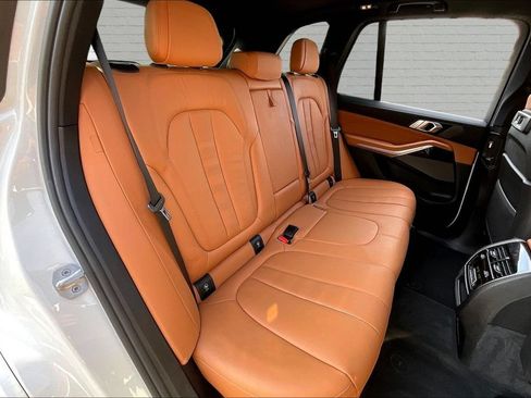 Used 2021 BMW X5 sDrive40i w/ M Sport Package RWD image 23