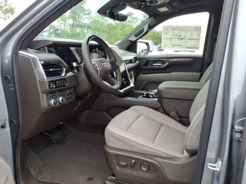 New 2026 GMC Yukon Elevation w/ Elevation Premium Package AWD/4WD image 19