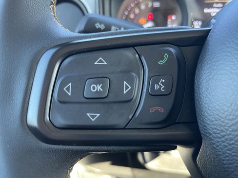 Used 2024 Jeep Wrangler Sport S w/ Convenience Group AWD/4WD image 21