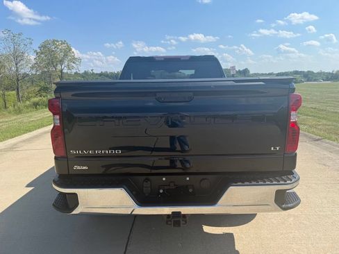 Used 2023 Chevrolet Silverado 1500 LT AWD/4WD image 4