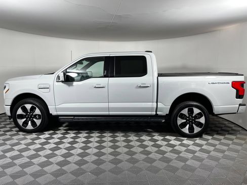 Used 2023 Ford F150 Lightning Platinum AWD/4WD image 8