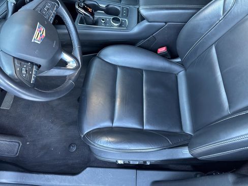 Used 2024 Cadillac XT4 Premium Luxury image 11