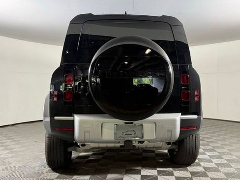 Used 2025 Land Rover Defender 110 S AWD/4WD image 7