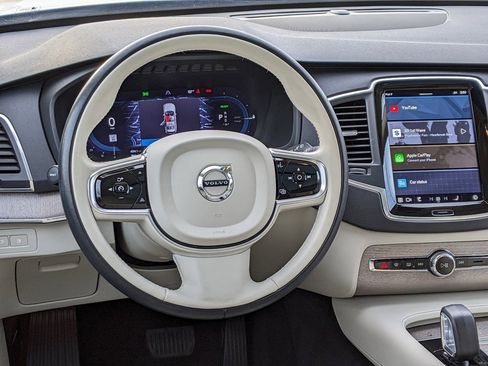 Certified 2024 Volvo XC90 T8 Core w/ Protection Package Premier image 14