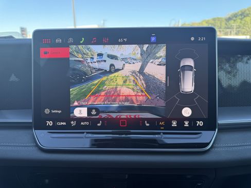 New 2026 Volkswagen Tiguan SE R-Line FWD image 20