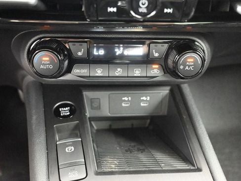 New 2026 Nissan Kicks SV w/ SV Premium Package AWD/4WD image 17