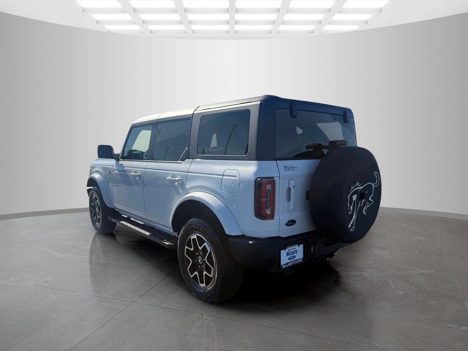 Used 2023 Ford Bronco Outer Banks AWD/4WD image 5