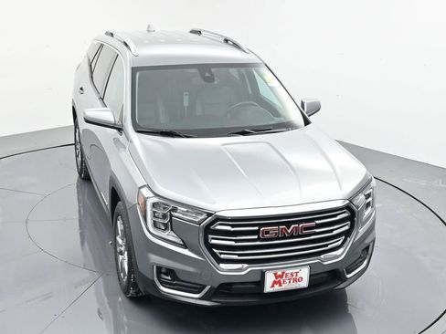 Certified 2023 GMC Terrain SLT image 4