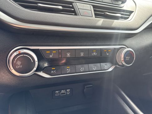 Used 2019 Nissan Altima 2.5 SR w/ SR Premium Package AWD/4WD image 23