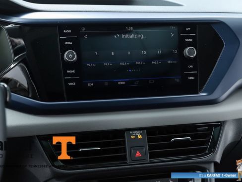 Used 2023 Volkswagen Taos SE w/ Panoramic Sunroof Package FWD image 62