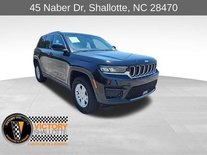 Certified 2024 Jeep Grand Cherokee Laredo w/ Trailer Tow Package