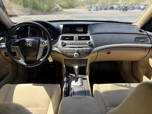 Used 2011 Honda Accord LX image 19
