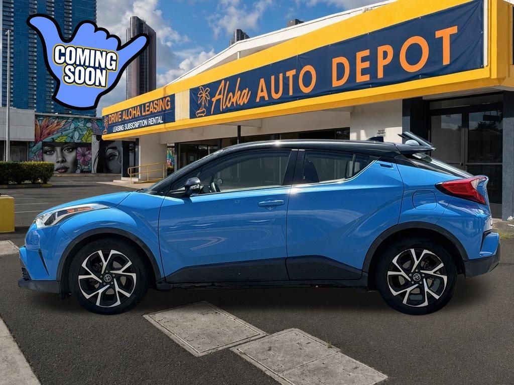 Used 2019 Toyota C-HR FWD image 2