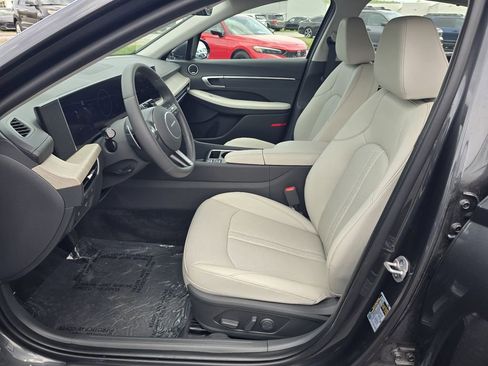 Used 2024 Hyundai Sonata Limited image 11