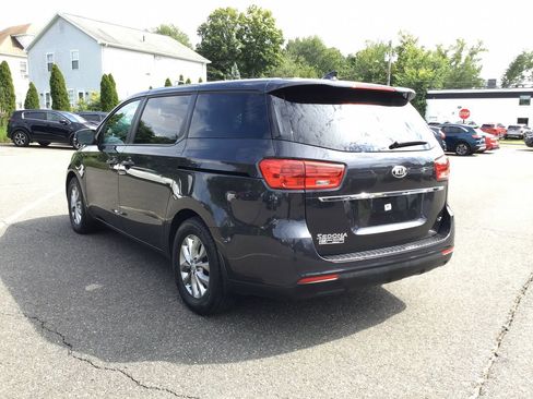 Used 2020 Kia Sedona LX image 6