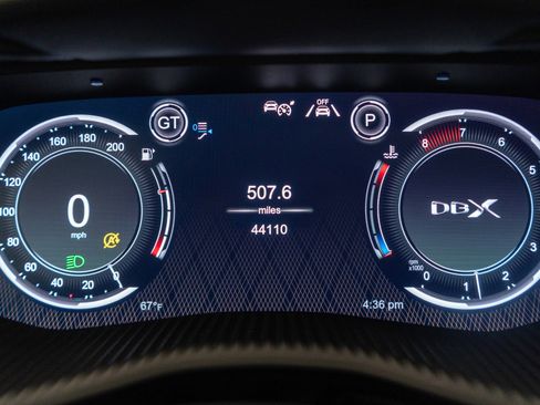 Used 2021 Aston Martin DBX image 22