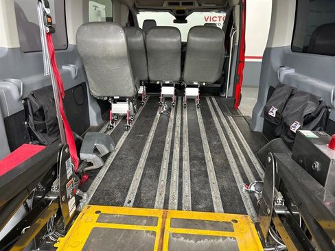 Used 2016 Ford Transit 350 XL image 28