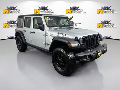 Used 2024 Jeep Wrangler Willys image 3